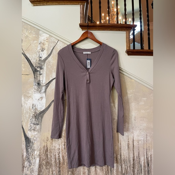 NWT$140•STATESIDE•Ribbed Henley Dress•Sz Medium - Picture 5 of 5